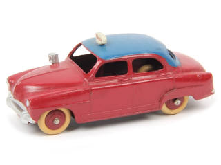 Lot 360 - DINKY TOYS (FRANCE) (1)