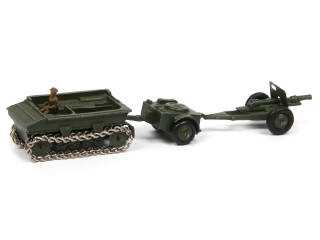 Lot 355 - DINKY TOYS (GB) (1)