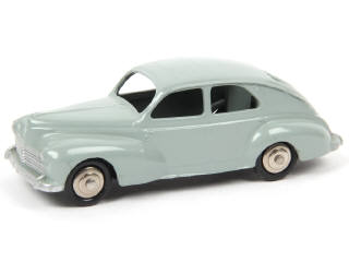 Lot 346 - DINKY TOYS (FRANCE) (1)