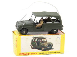 Lot 455 - DINKY TOYS (FRANCE) (1)