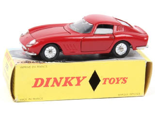 Lot 435 - DINKY TOYS (FRANCE) (1)