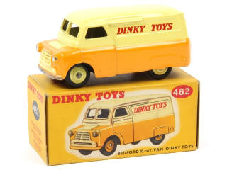 Lot 659 - DINKY TOYS (GB) (1)