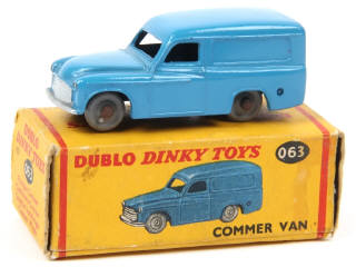 Lot 640 - DINKY TOYS (GB) (1)