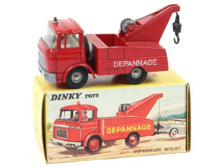 Lot 525 - DINKY TOYS (FRANCE) (1)