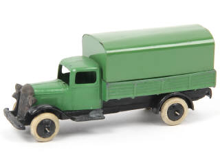 Lot 468 - DINKY TOYS (FRANCE) (1)