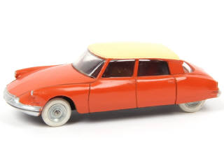 Lot 364 - DINKY TOYS (FRANCE) (1)