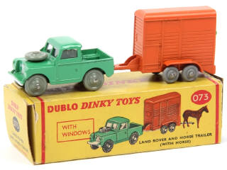 Lot 642 - DINKY TOYS (GB) (1)