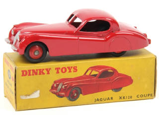 Lot 588 - DINKY TOYS (GB) (1)