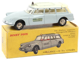 Lot 426 - DINKY TOYS (FRANCE) (1)