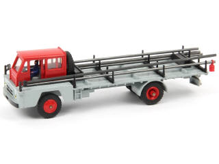 Lot 481 - DINKY TOYS (FRANCE) (1)