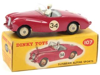 Lot 581 - DINKY TOYS (GB) (1)