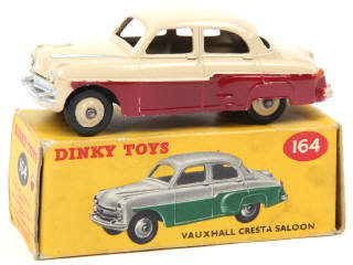 Lot 594 - DINKY TOYS (GB) (1)