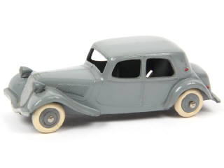 Lot 343 - DINKY TOYS (FRANCE) (1)