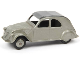 Lot 354 - DINKY TOYS (FRANCE) (1)