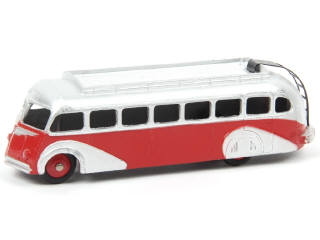 Lot 464 - DINKY TOYS (FRANCE) (1)
