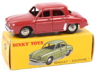 Lot 377 - DINKY TOYS (FRANCE) (1)