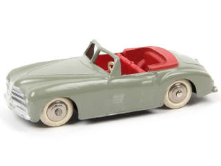 Lot 353 - DINKY TOYS (FRANCE) (1)