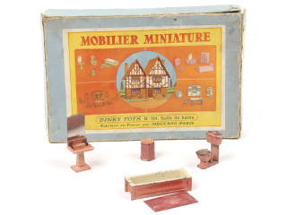 Lot 336 - DINKY TOYS (FRANCE) (1)