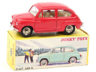Lot 434 - DINKY TOYS (FRANCE) (1)