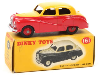 Lot 592 - DINKY TOYS (GB) (1)