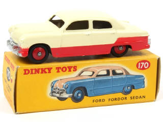 Lot 602 - DINKY TOYS (GB) (1)