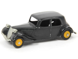 Lot 342 - DINKY TOYS (FRANCE) (1)