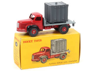 Lot 512 - DINKY TOYS (FRANCE) (1)
