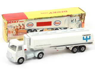 Lot 677 - DINKY TOYS (GB) (1)
