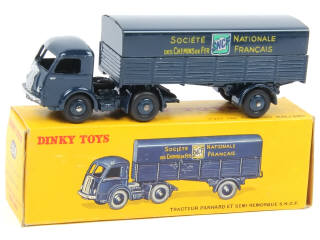 Lot 502 - DINKY TOYS (FRANCE) (1)