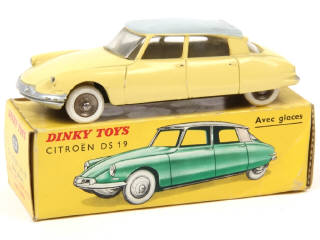 Lot 375 - DINKY TOYS (FRANCE) (1)