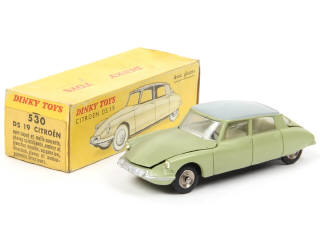 Lot 376 - DINKY TOYS (FRANCE) (1)