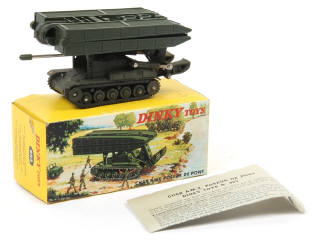 Lot 458 - DINKY TOYS (FRANCE) (1)