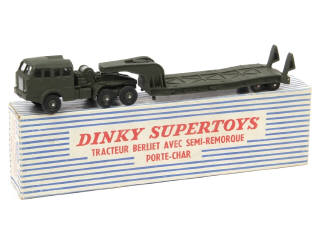 Lot 460 - DINKY TOYS (FRANCE) (1)