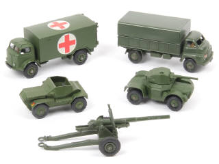 Lot 422 - DINKY TOYS (GB) (5)