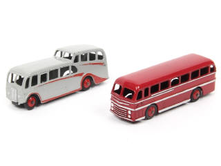 Lot 388 - DINKY TOYS (GB) (2)