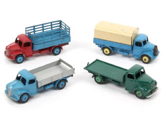 Lot 421 - DINKY TOYS (GB) (4)