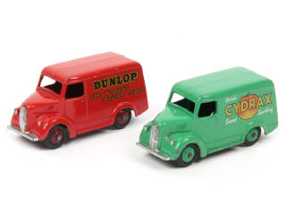 Lot 392 - DINKY TOYS (GB) (2)