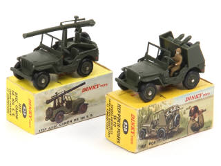 Lot 463 - DINKY TOYS (FRANCE) (2)