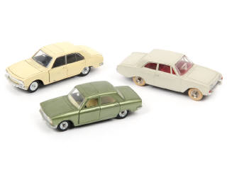 Lot 449 - DINKY TOYS (FRANCE) (3)