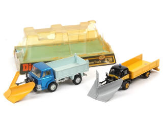 Lot 412 - DINKY TOYS (GB) (2)