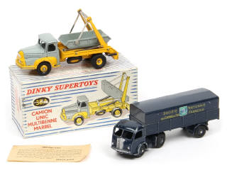 Lot 434 - DINKY TOYS (FRANCE) (2)