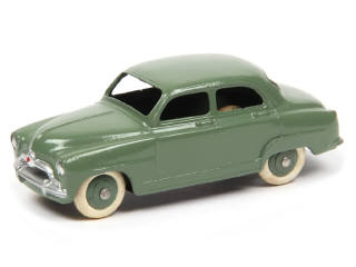 Lot 427 - DINKY TOYS (FRANCE) (1)