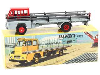 Lot 611 - DINKY TOYS (FRANCE) (1)
