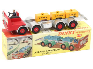 Lot 686 - DINKY TOYS (GB) (1)
