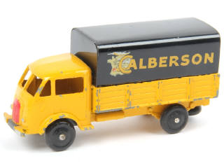 Lot 569 - DINKY TOYS (FRANCE) (1)
