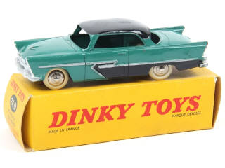 Lot 464 - DINKY TOYS (FRANCE) (1)