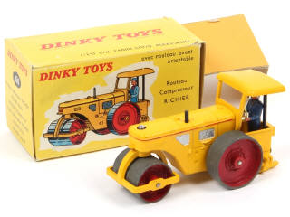 Lot 616 - DINKY TOYS (FRANCE) (1)