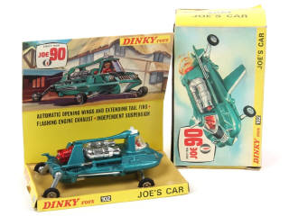 Lot 659 - DINKY TOYS (GB) (1)