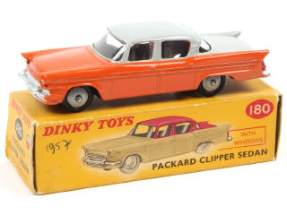 Lot 637 - DINKY TOYS (GB) (1)