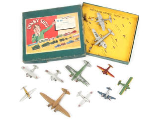 Lot 437 - DINKY TOYS (FRANCE) (1)